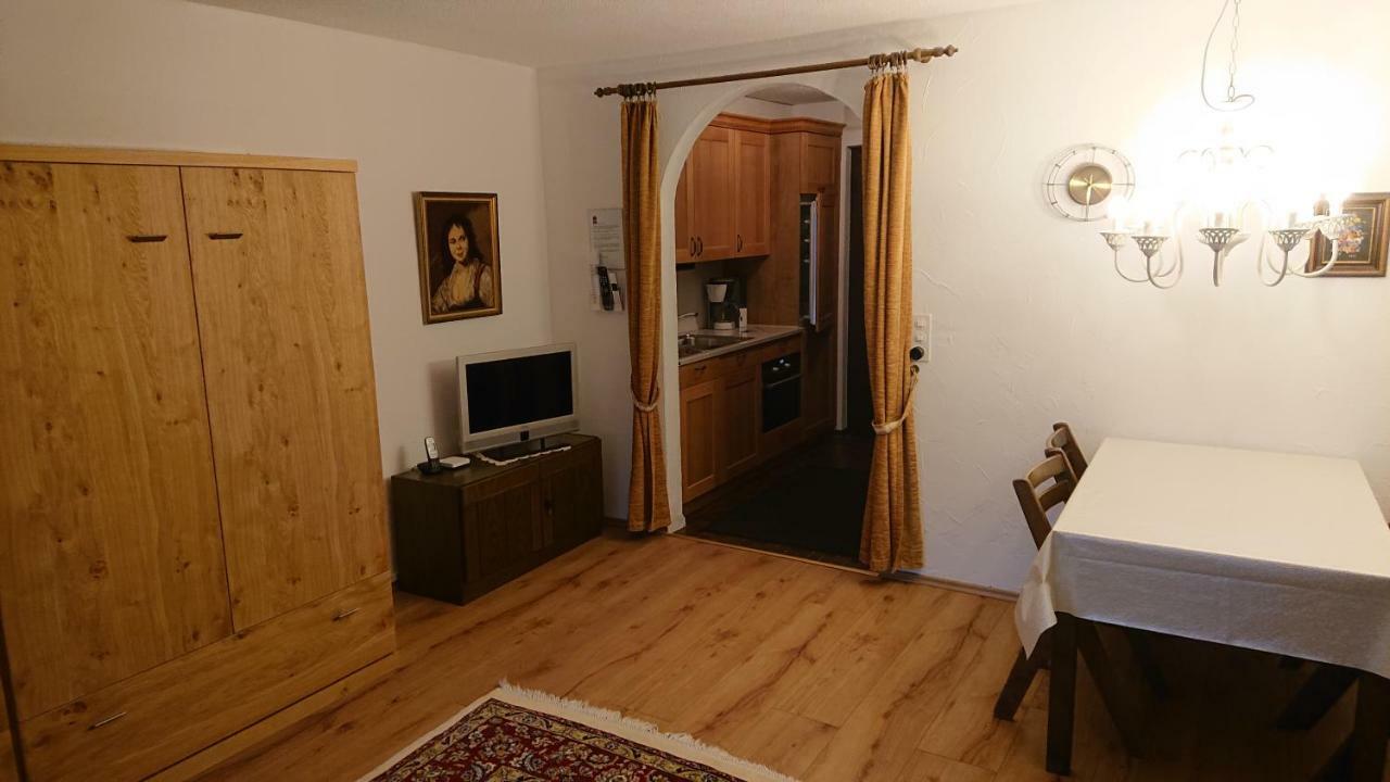 Haus Euphrasia Klosters-Serneus Extérieur photo